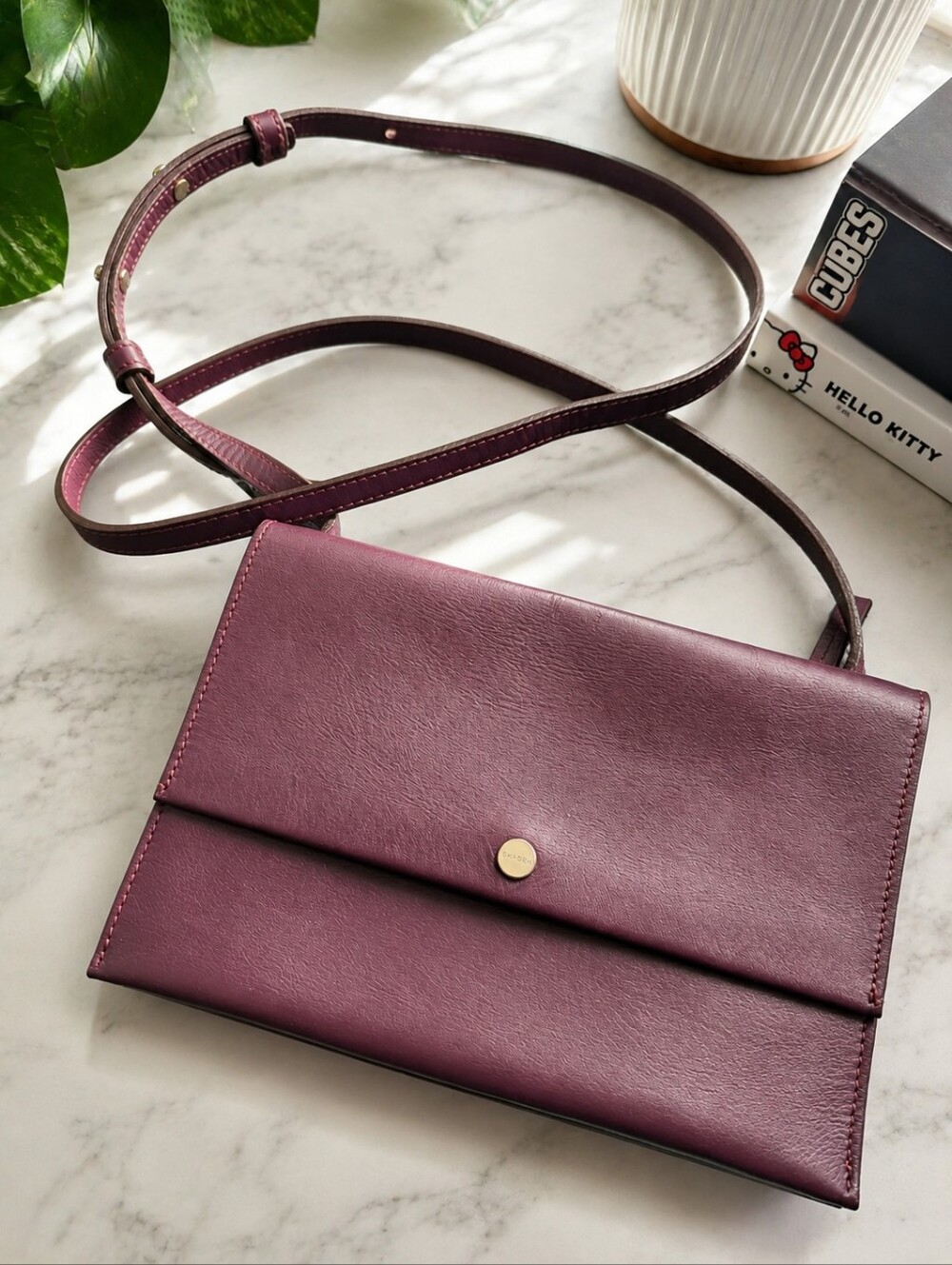 SHINOLA ACCORDIAN BURGUNDY LEATHER CROSSBODY BAG